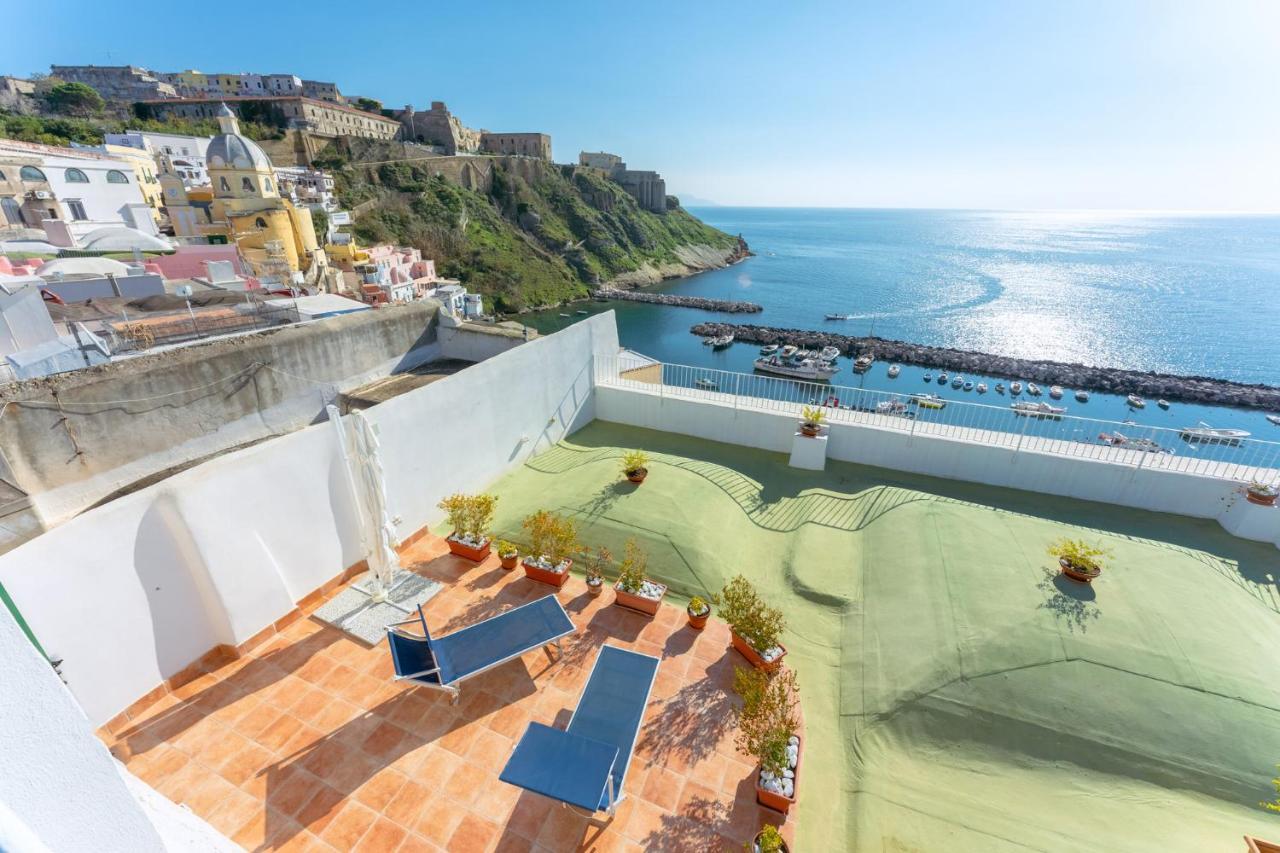Torretta Corricella- Punta Serra Прочида Екстериор снимка