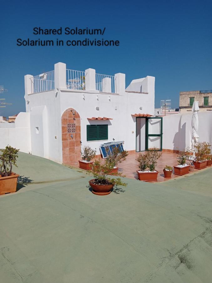 Torretta Corricella- Punta Serra Прочида Екстериор снимка
